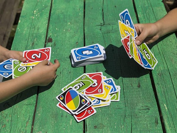 Luật chơi Uno cơ bản - Hướng dẫn cách chơi chuẩn xác nhất