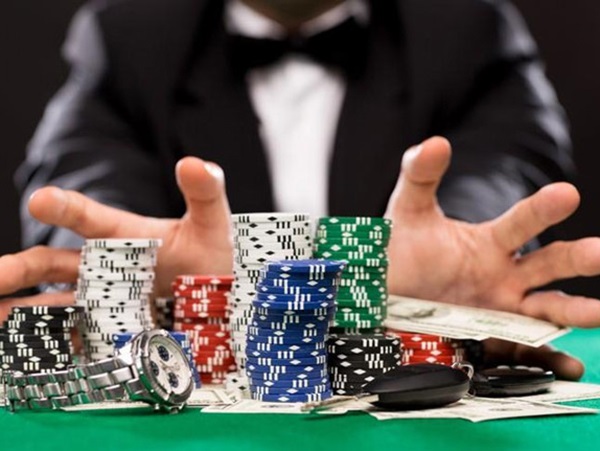 Hướng dẫn chơi Poker đơn giản dễ ăn nhất từ cao thủ