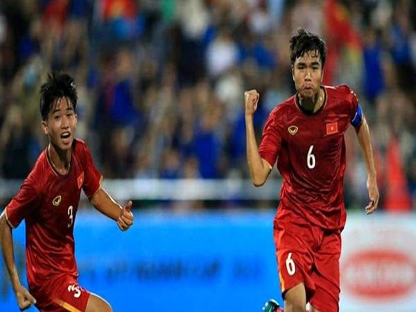 Bóng đá VN 22/5: U17 Việt Nam gây bất ngờ khi thắng Qatar 2-0
