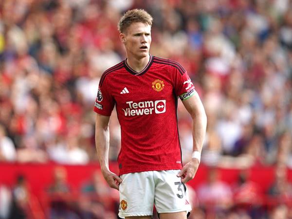 Chuyển nhượng BĐ 1/8: Man Utd ra giá bán đứt McTominay