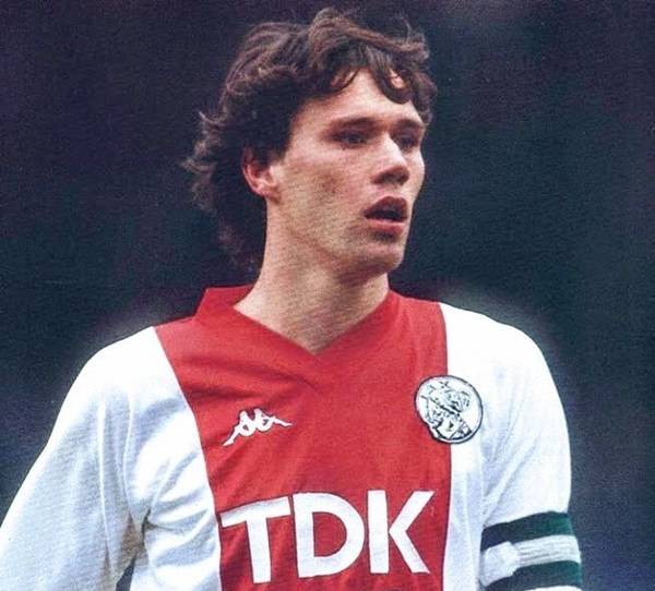 Số áo Van Basten