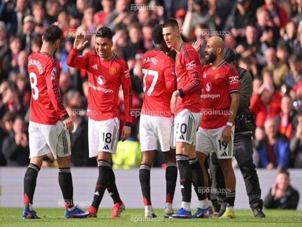 Man Utd hồi sinh mạnh mẽ dưới thời Michael Carrick